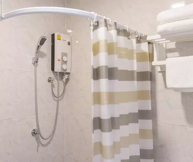 酒店 At The Train Chiangmai