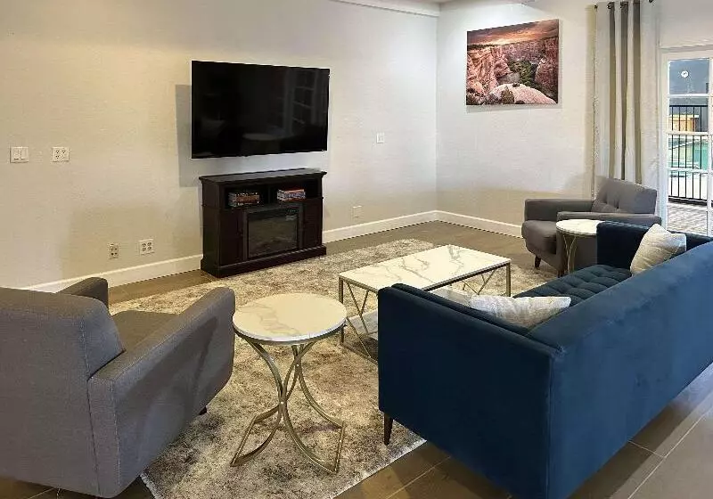 בית מלון כפרי Clarion Pointe Winslow I 40