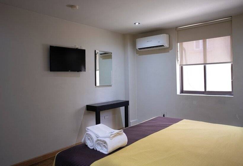 בית מלון כפרי Colonial