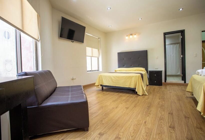 בית מלון כפרי Colonial