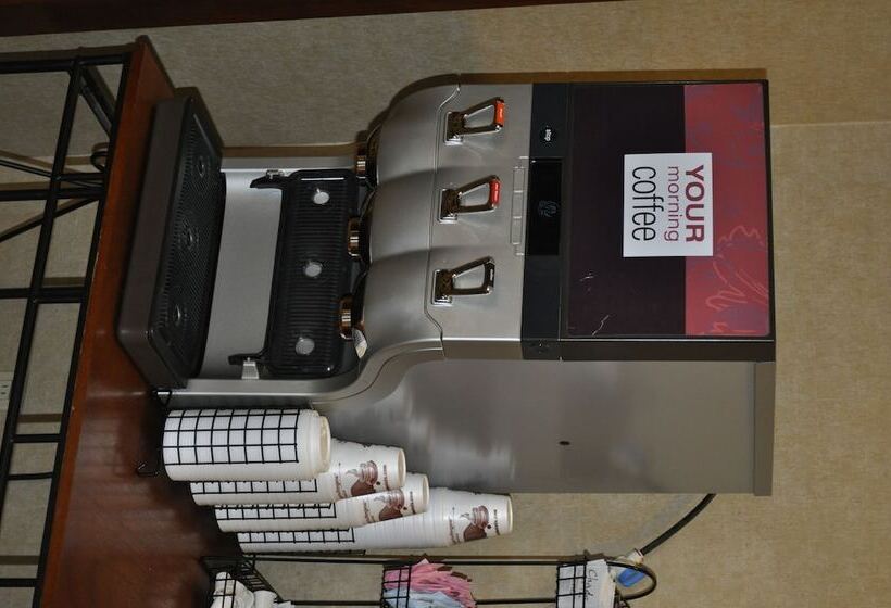 ホテル Comfort Inn & Suites