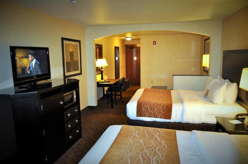 ホテル Comfort Inn & Suites