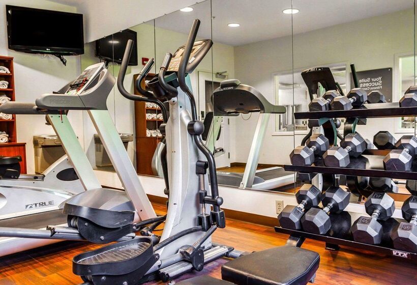 Отель Comfort Suites Independence  Kansas City