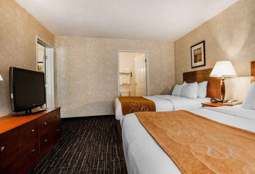 Отель Comfort Suites Independence  Kansas City