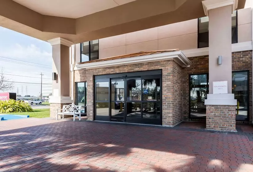 Hotel Comfort Suites Near Nasa  Clear Lake