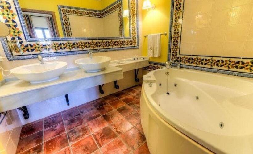 Отель Cortijo Los Naranjos De San Juan