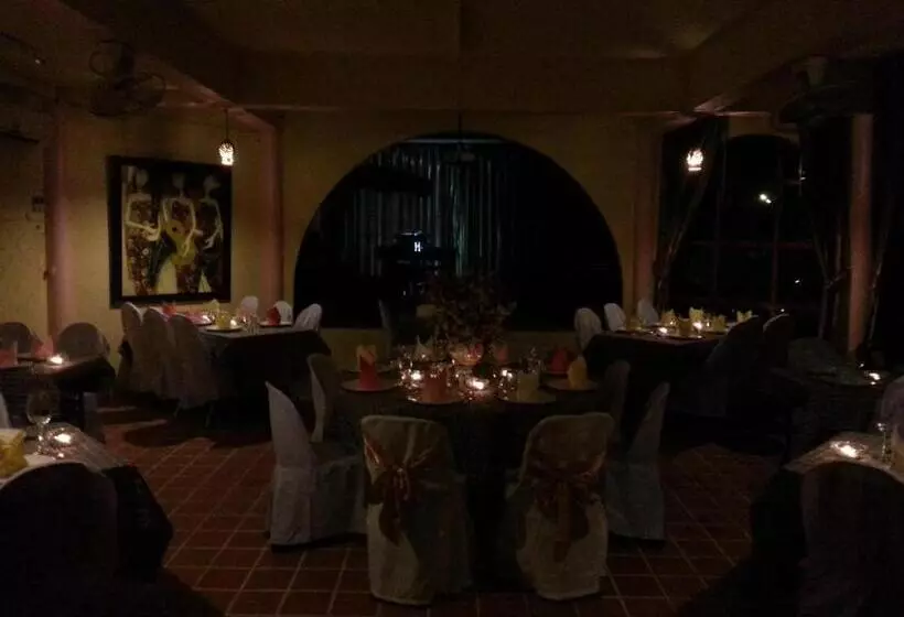 호텔 Ekman Garden Resort