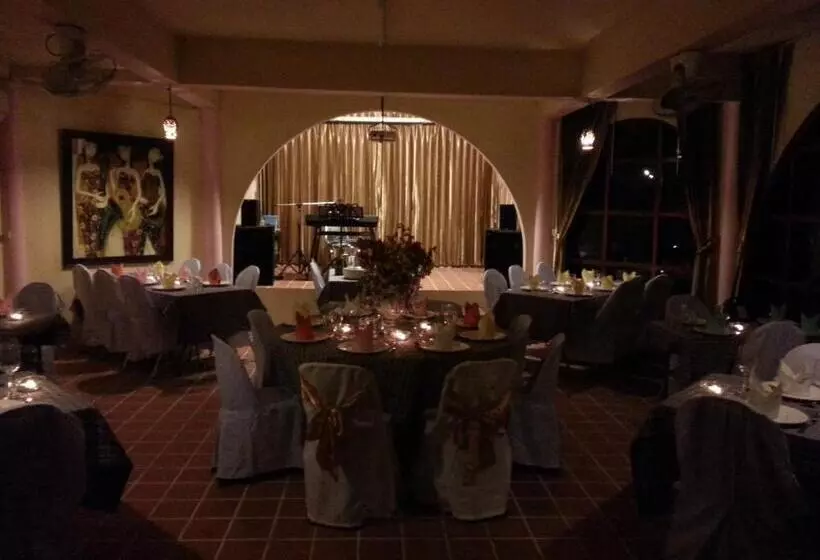 호텔 Ekman Garden Resort