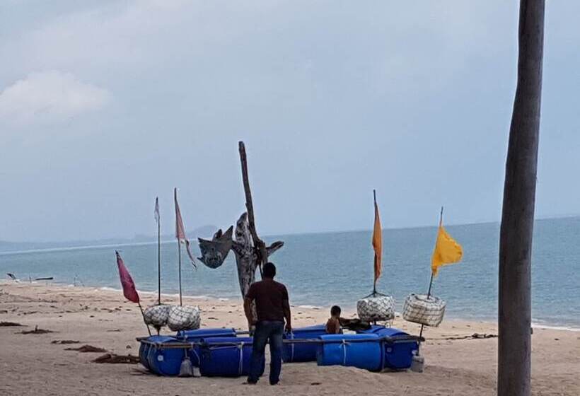 فندق Ekman Garden Resort