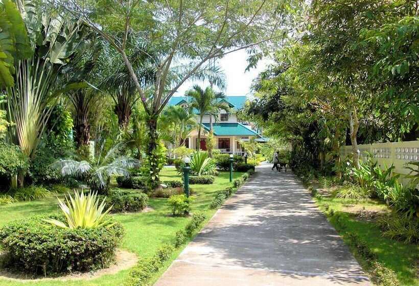 فندق Ekman Garden Resort