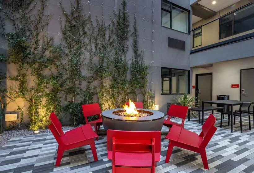 Infinity Hotel San Francisco, Tapestry Collection By Hilton