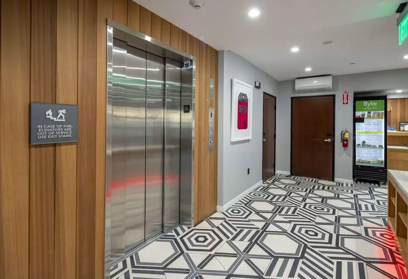 Infinity Hotel San Francisco, Tapestry Collection By Hilton