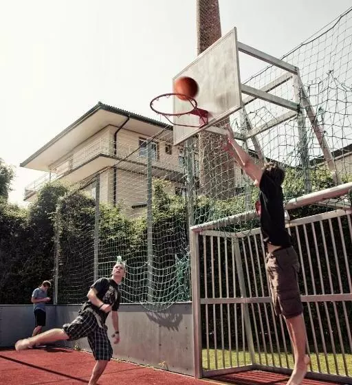 هتل Kolpinghaus Salzburg Sommerhostel