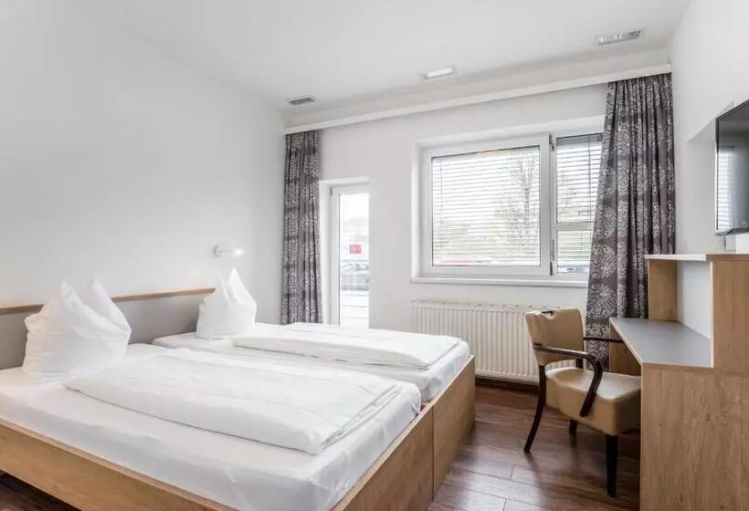 هتل Kolpinghaus Salzburg Sommerhostel