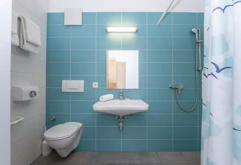 هتل Kolpinghaus Salzburg Sommerhostel