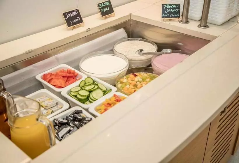 هتل Kolpinghaus Salzburg Sommerhostel