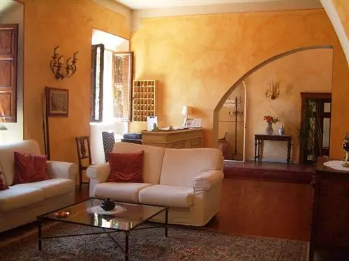 בית מלון כפרי Le Capanne