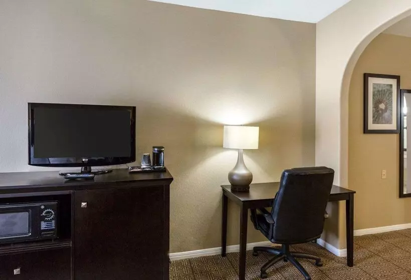 فندق Quality Suites Houston Nw Cyfair