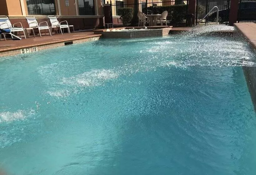 فندق Quality Suites Houston Nw Cyfair