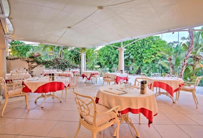 هتل Quinta Jacintina My Secret Garden