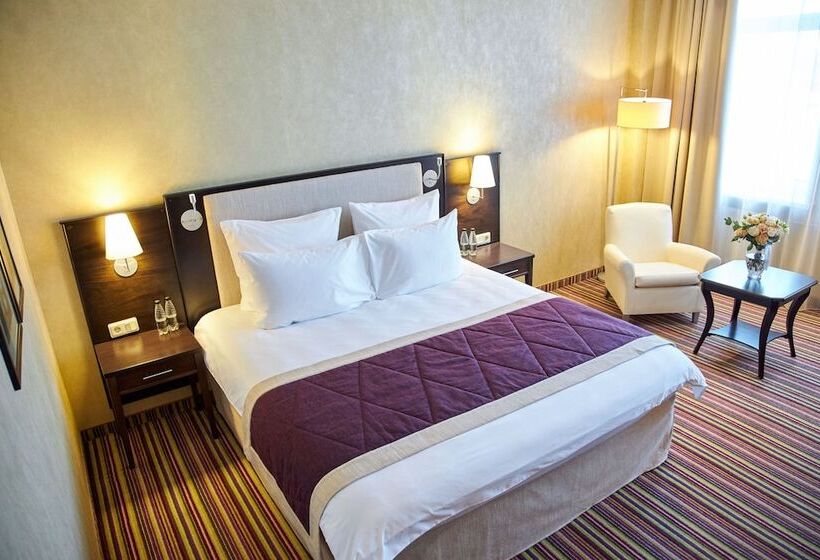 Отель River Palace