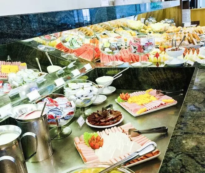 ホテル San Marino Cassino