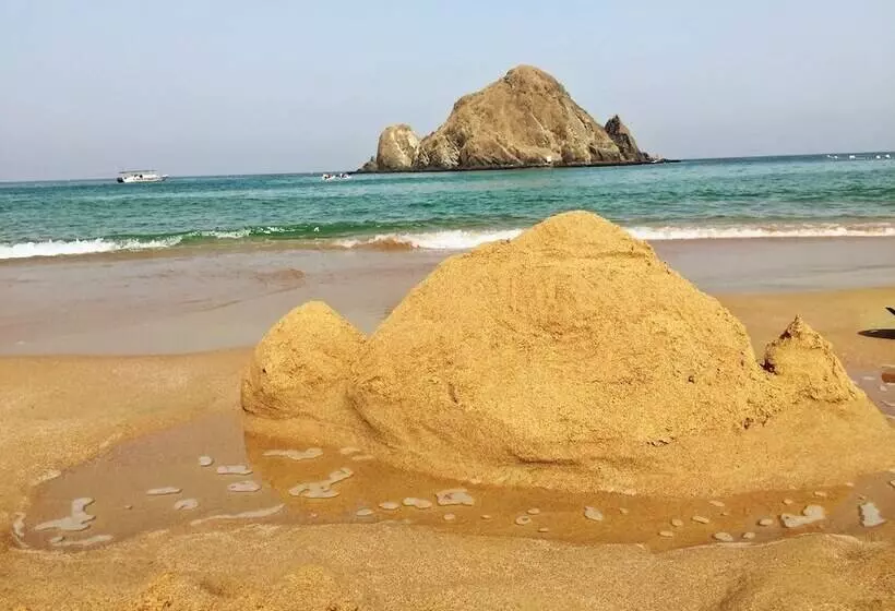 Sandy Beach Hotel & Resort