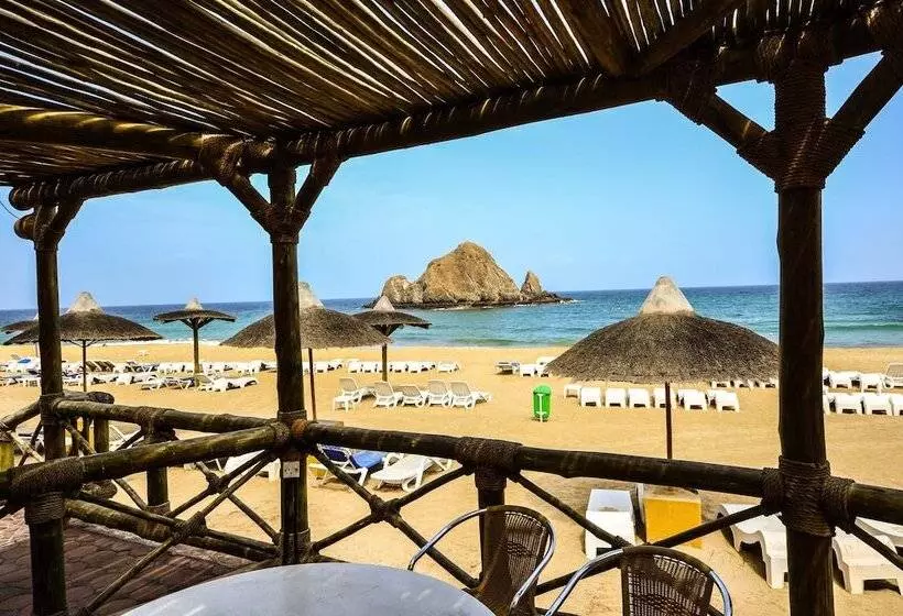 Sandy Beach Hotel & Resort