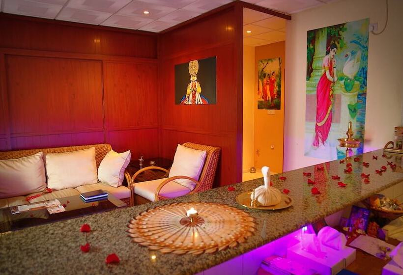 Sandy Beach Hotel & Resort