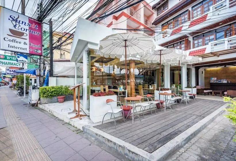 Отель Sunset Mansion