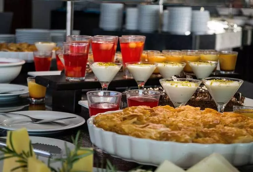 Отель Theo Sunset Bay