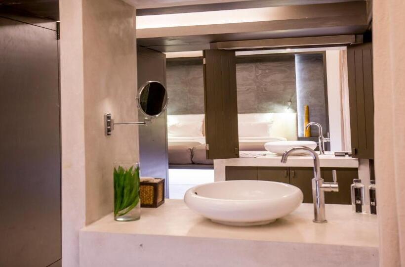 ホテル Tolani Resort Koh Samui