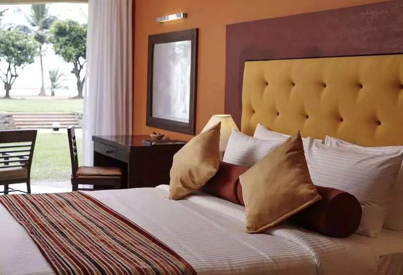 Отель Turyaa Kalutara