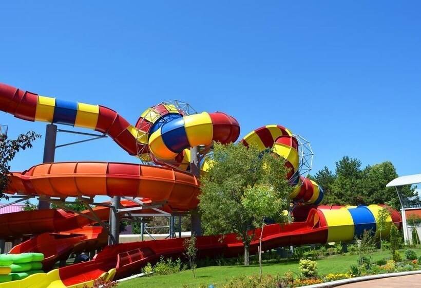 Vita Park Hotel And Aqua Park