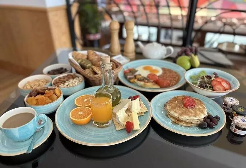 Nuran Marina Serviced Residences