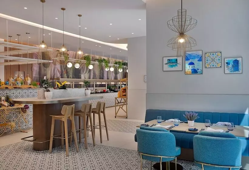 استراحتگاه Residence Inn By Marriott Sheikh Zayed Road, Dubai
