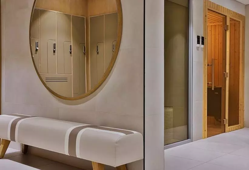 استراحتگاه Residence Inn By Marriott Sheikh Zayed Road, Dubai