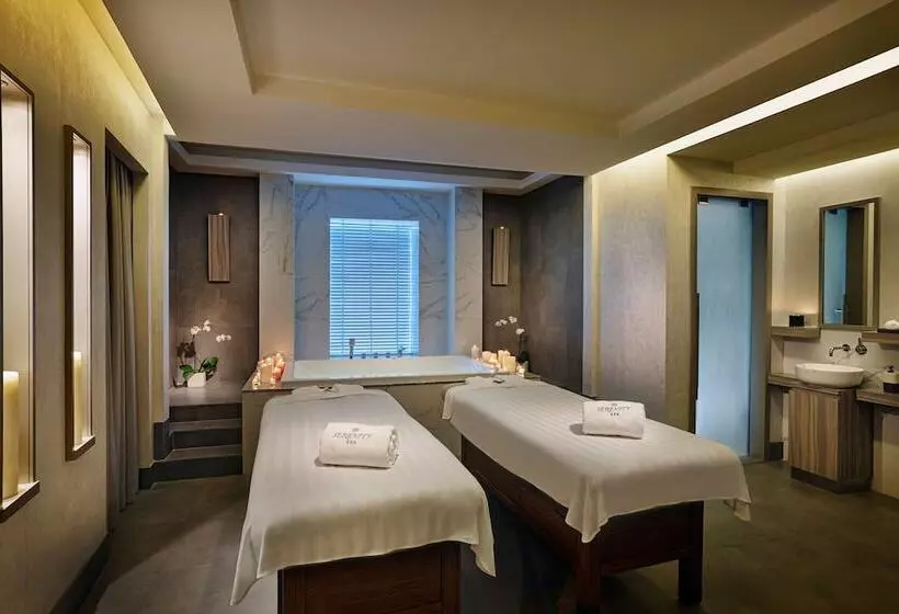 استراحتگاه Residence Inn By Marriott Sheikh Zayed Road, Dubai
