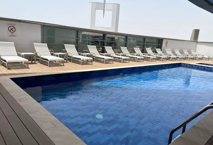 استراحتگاه Residence Inn By Marriott Sheikh Zayed Road, Dubai