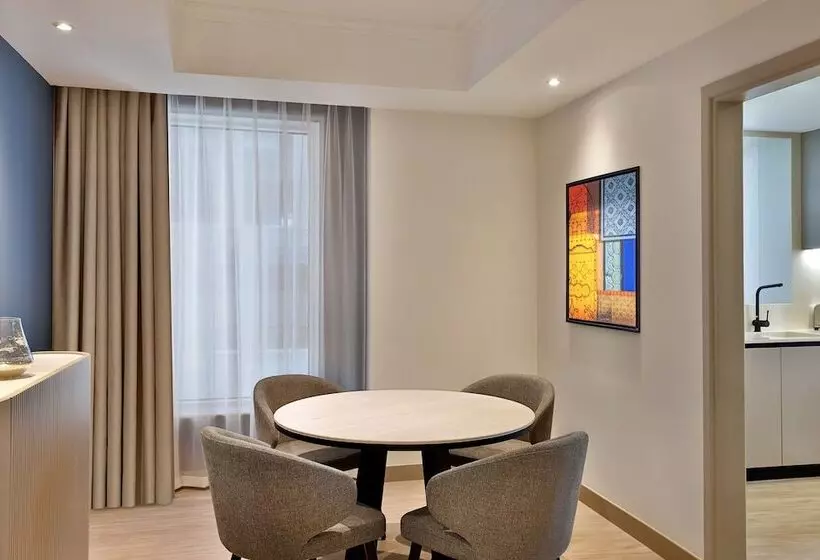 استراحتگاه Residence Inn By Marriott Sheikh Zayed Road, Dubai
