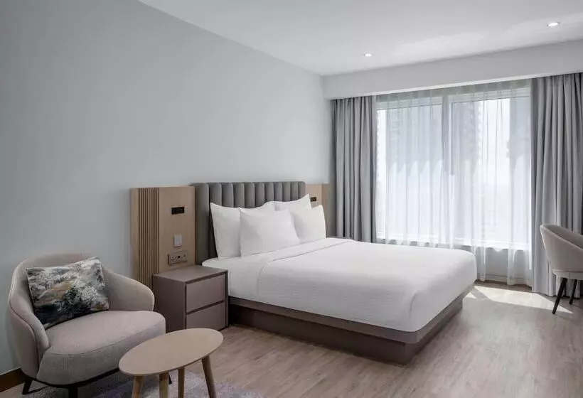 استراحتگاه Residence Inn By Marriott Sheikh Zayed Road, Dubai