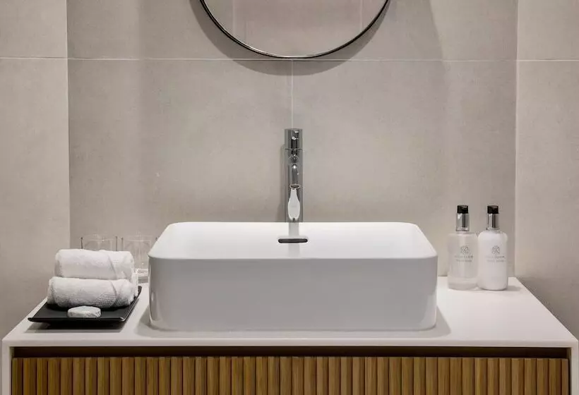 استراحتگاه Residence Inn By Marriott Sheikh Zayed Road, Dubai