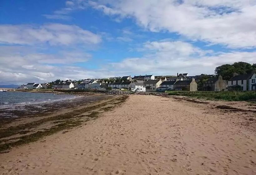 Aamiaismajoitus (B&B) The Castle