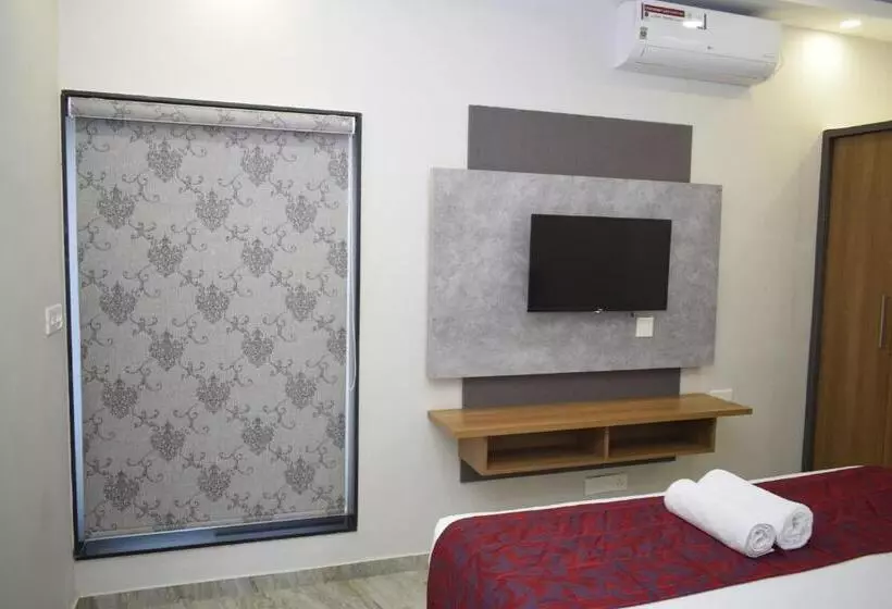 هتل Classio Residency