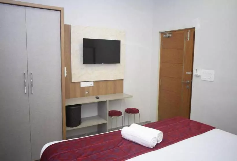 هتل Classio Residency