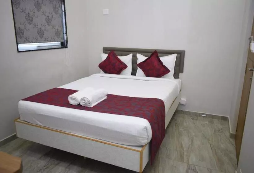 هتل Classio Residency