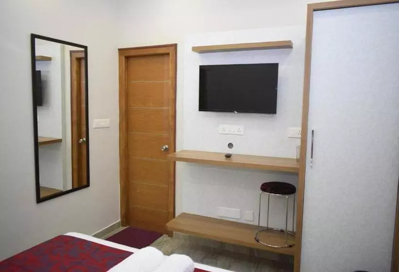 هتل Classio Residency