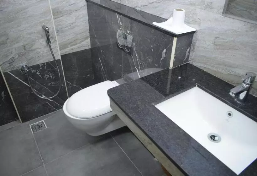 هتل Classio Residency