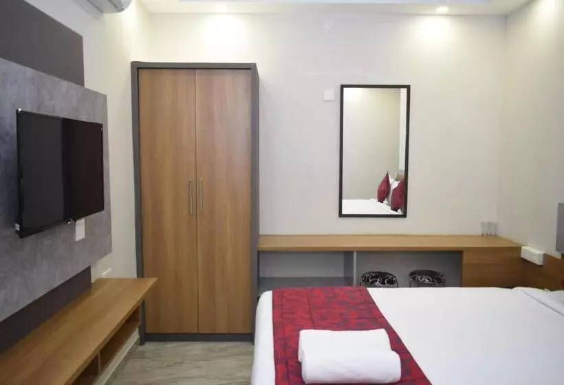هتل Classio Residency