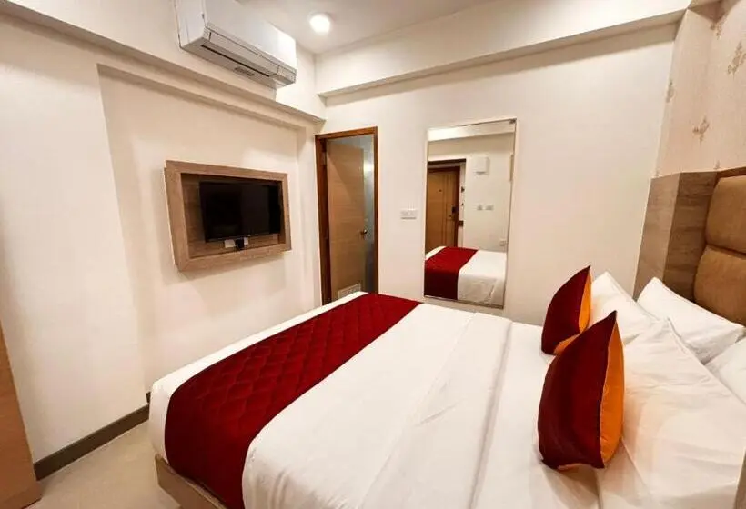 هتل Gopuram Residency